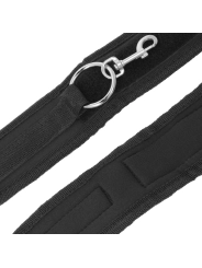 Handschellen aus Neopren von Darkness Bondage