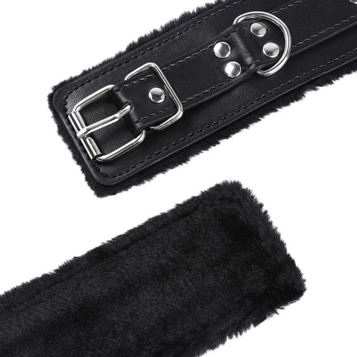Fetish Gefütterte Handfesseln von Ohmama Fetish | Fesselliebe.de
