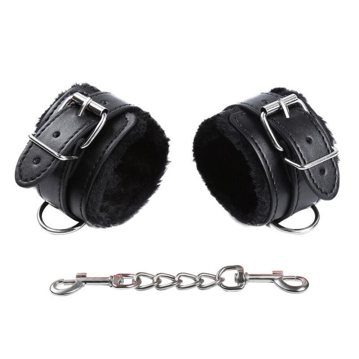 Fetish Gefütterte Handfesseln von Ohmama Fetish | Fesselliebe.de