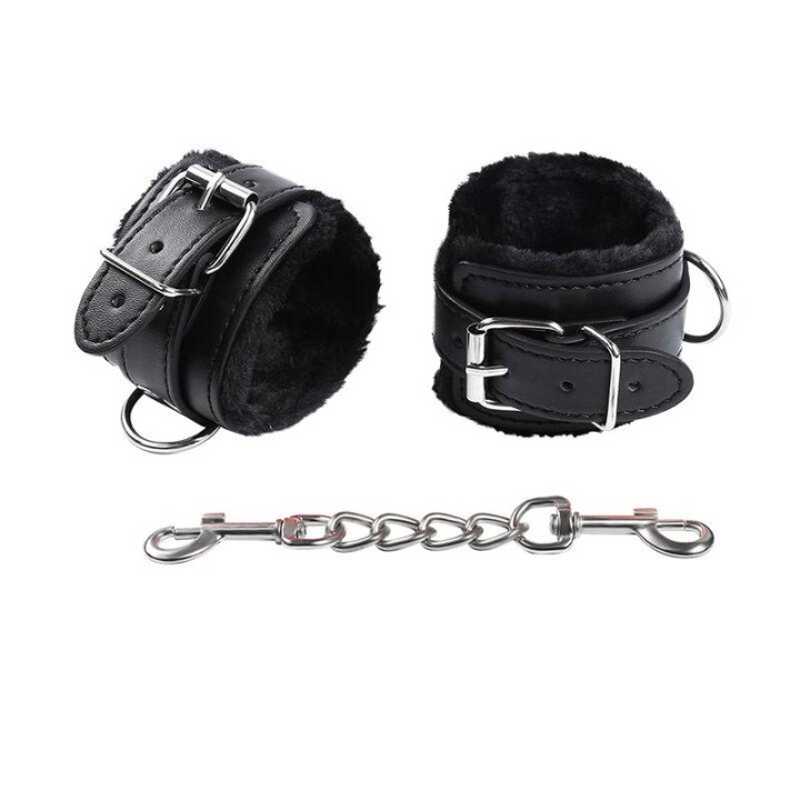 Fetish Gefütterte Handfesseln von Ohmama Fetish | Fesselliebe.de