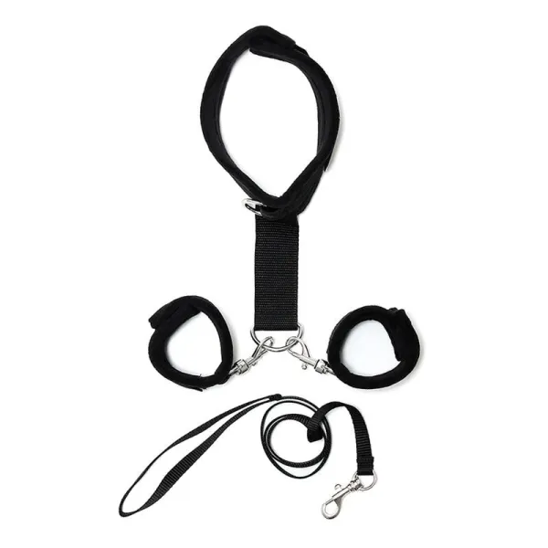 Handschellen zum Halsband mit verstellbarer Leine, Schwarz von Bondage Play kaufen | Fesselliebe