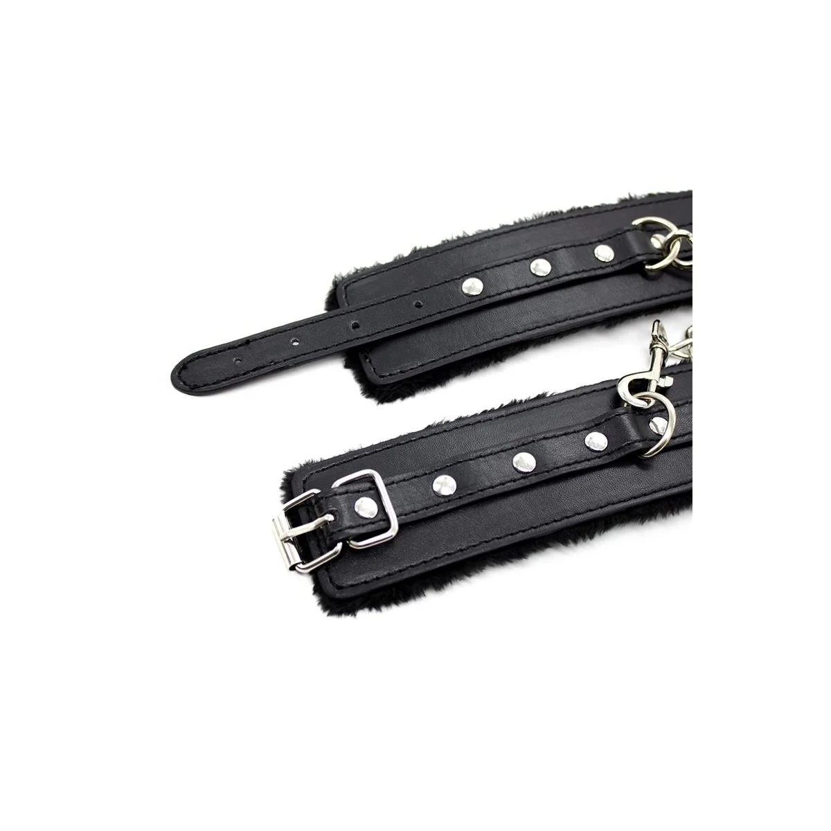 Pelzgefüttert Verstellbar Handschellen 30 cm Schwarz von Latetobed Bdsm Line kaufen | Fesselliebe