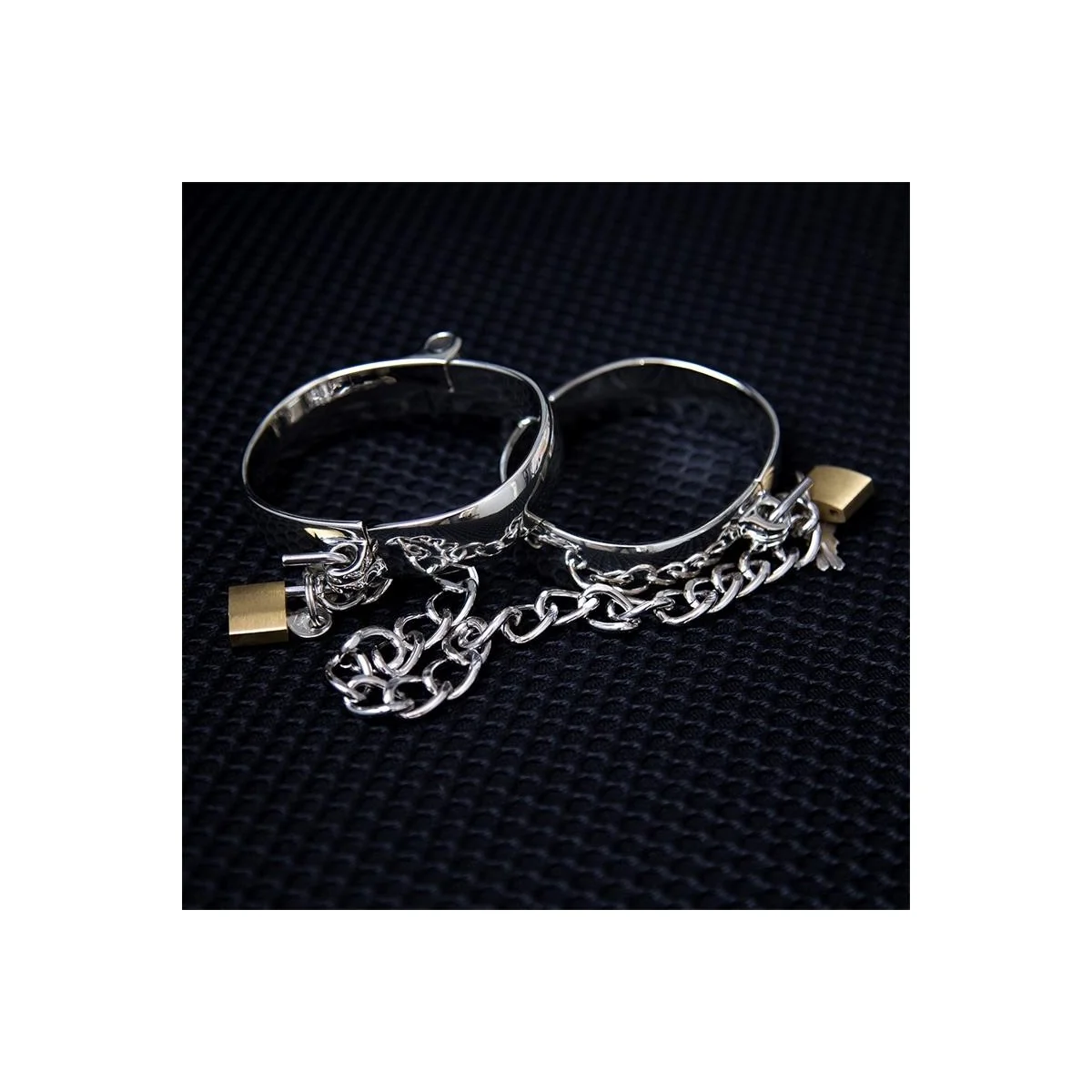 Metall-Fußfessel für Damen 8 cm von Latetobed Bdsm Line kaufen | Fesselliebe