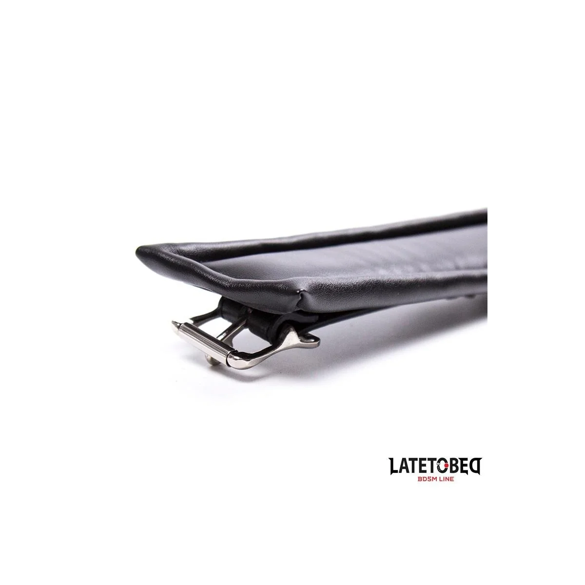 GEPOLSTERTES HALSBAND MIT LEINE VON LATETOBED BDSM LINE