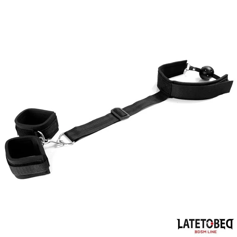 KNEBELKUGEL UND FESSELN VON LATETOBED BDSM LINE 2