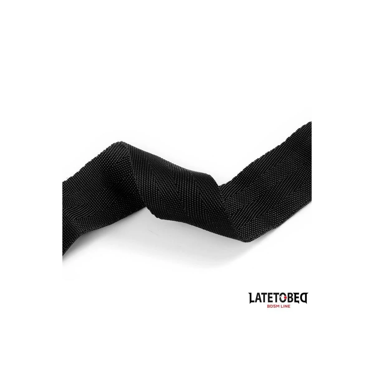 KNEBELKUGEL UND FESSELN VON LATETOBED BDSM LINE