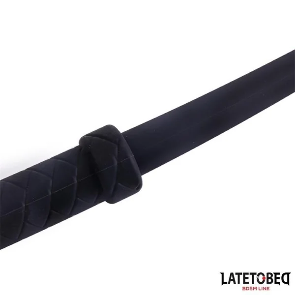 SILIKONPEITSCHE 61 CM VON LATETOBED BDSM LINE