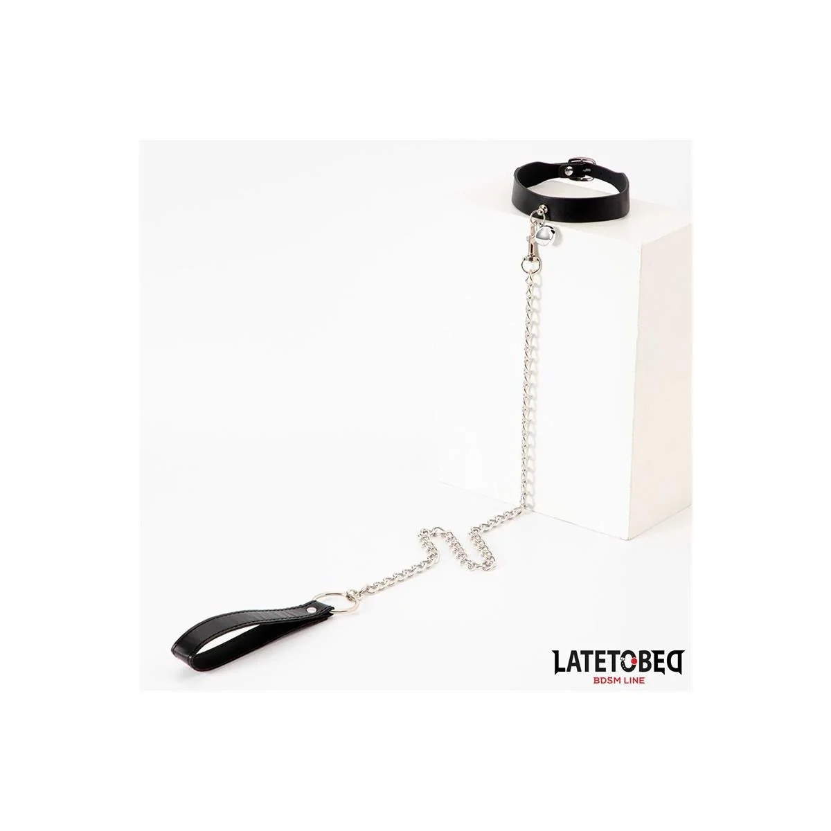 HALSBAND MIT GLOCKE UND LEINE VON LATETOBED BDSM LINE