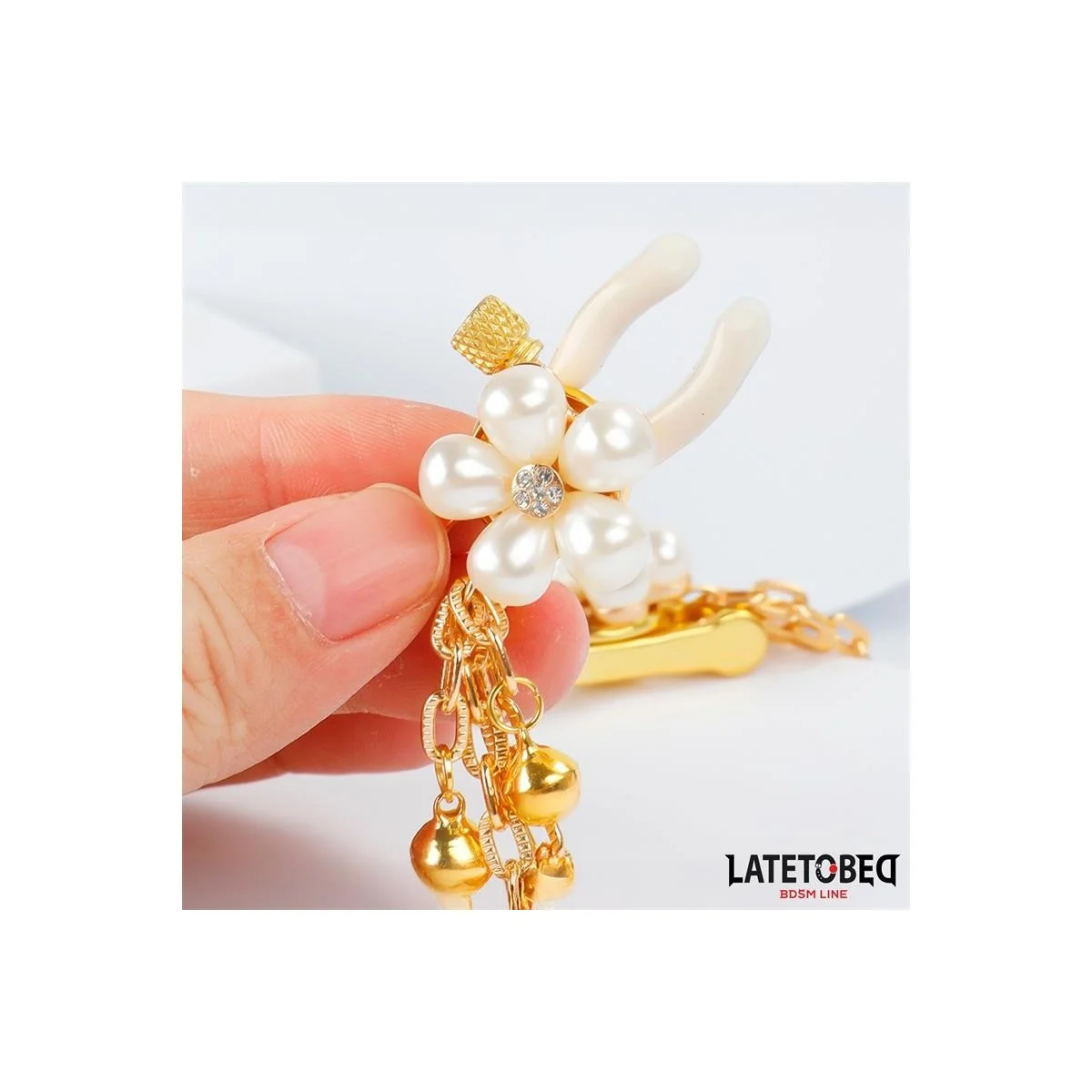 REARL-NIPPELKLEMMEN MIT KETTE VON LATETOBED BDSM LINE