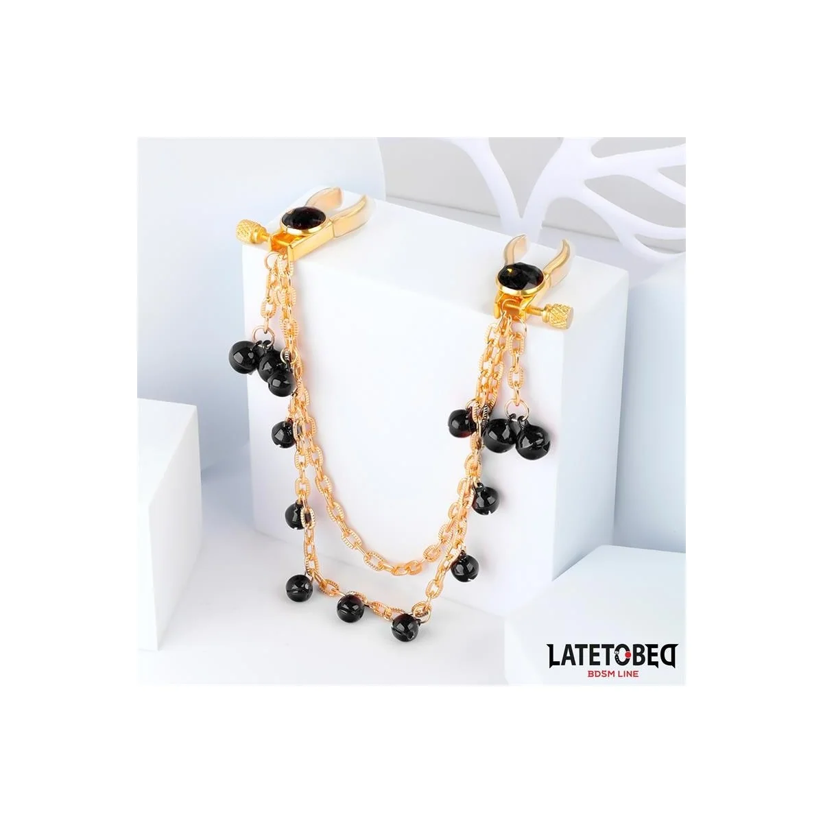NIPPELKLEMMEN MIT KETTE UND GLOCKEN VON LATETOBED BDSM LINE