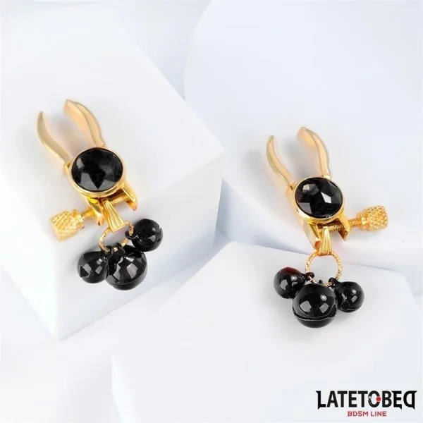 NIPPELKLEMMEN MIT GLOCKE VON LATETOBED BDSM LINE