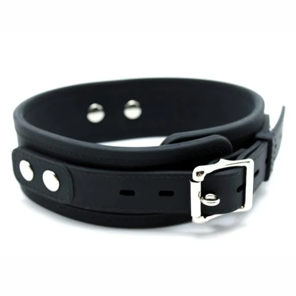 Halsband mit Leine von Latex Play kaufen | Fesselliebe