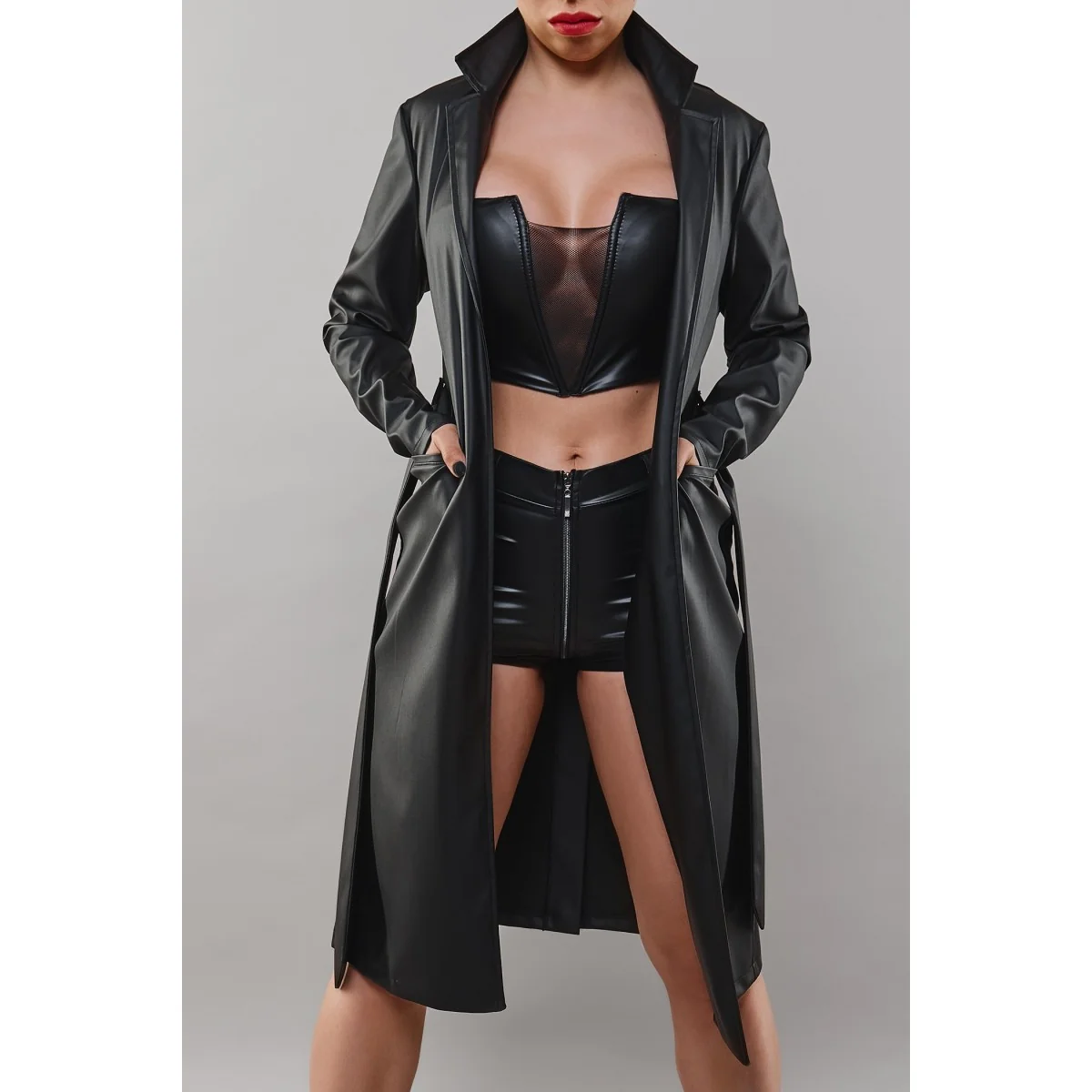 Schwarzer Mantel Tdselina001 von Demoniq Total Domination Collection kaufen | Fesselliebe