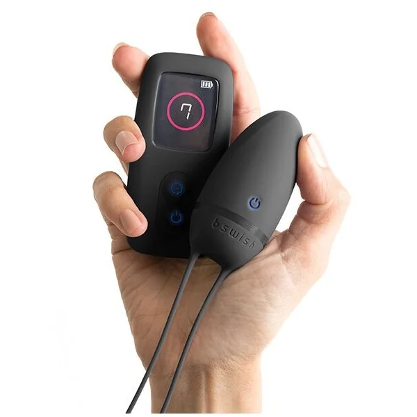 Bnaughty Premium Unleashed Schwarz von B Swish kaufen | Fesselliebe