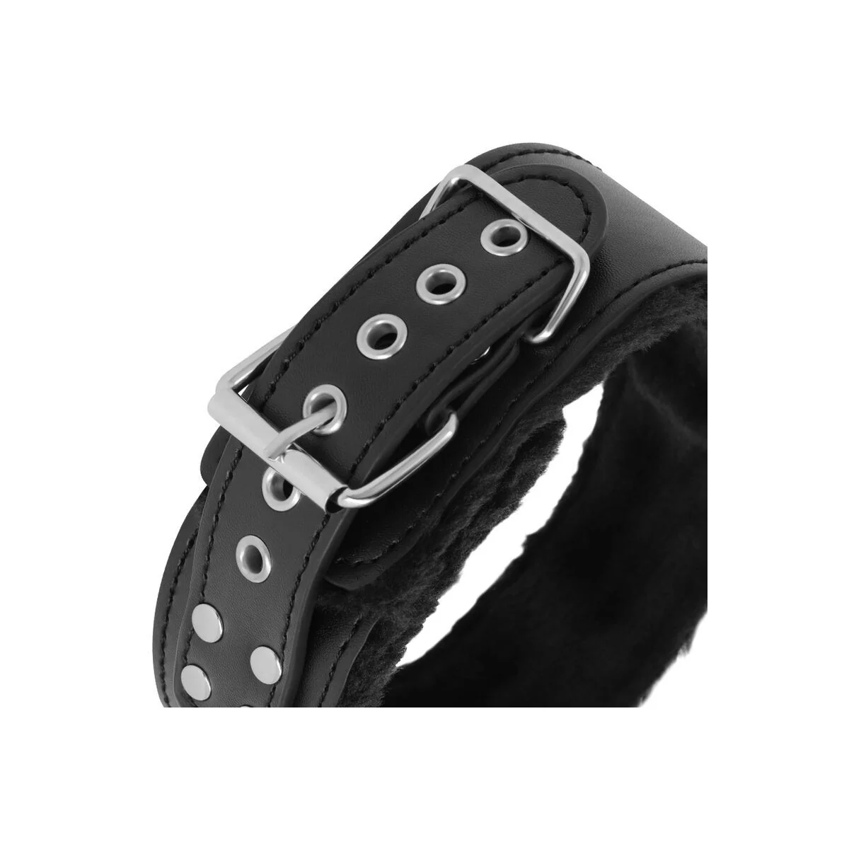 Gefütterte Halskette mit Titankette von Darkness Bondage kaufen | Fesselliebe