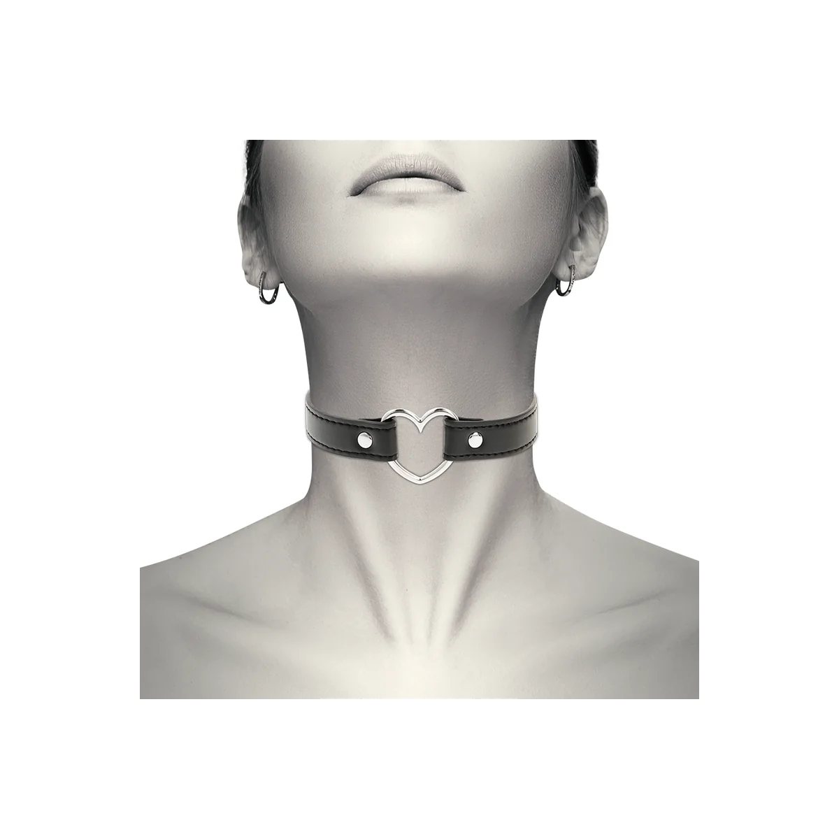 Veganes Leder-Halskette-Herz-Accessoire von Coquette Accessories kaufen | Fesselliebe