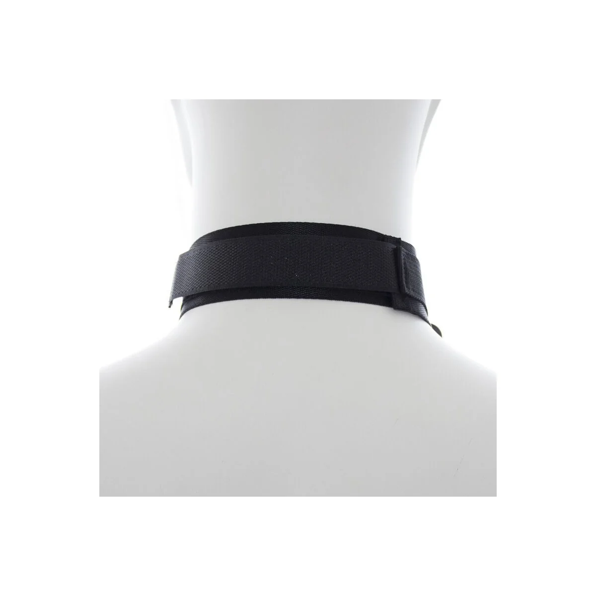 Handschellen und Kragen aus Nylon von Ohmama Fetish kaufen | Fesselliebe