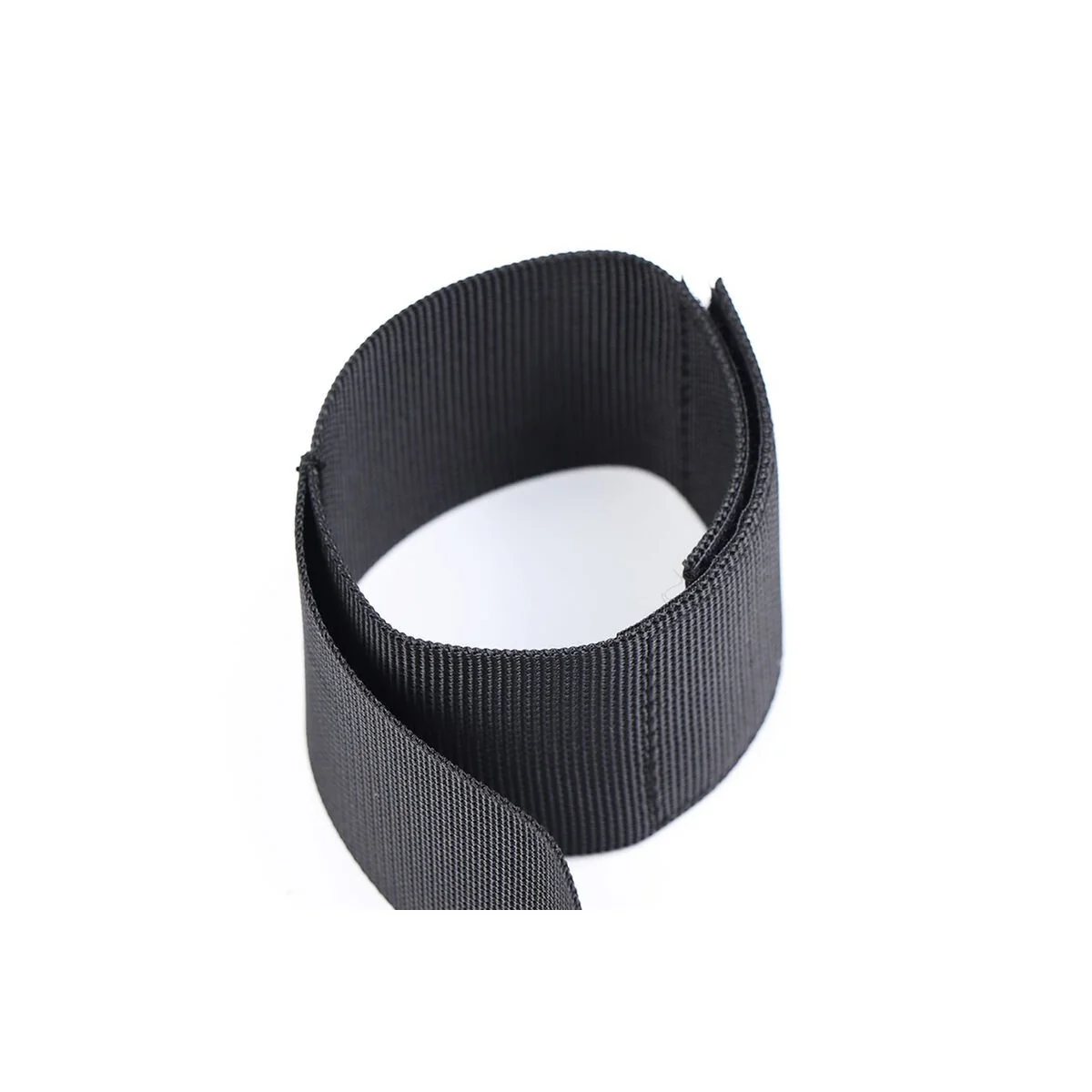 Handschellen und Nylonkragen von Ohmama Fetish kaufen | Fesselliebe