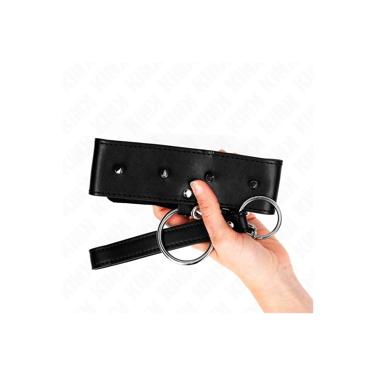 Halskette 65 cm mit Leine mit Silbernen Nieten Modell 2 Verstellbar 36-43 cm X 5 cm von Kink Collar & Gag kaufen | Fesselliebe