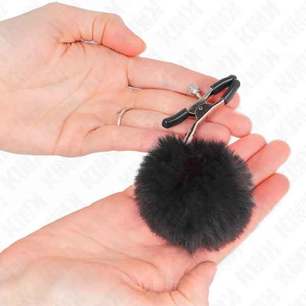 Kunstfellball-Nippelklammer Schwarz 6 cm von Kink Nipple Grip kaufen | Fesselliebe