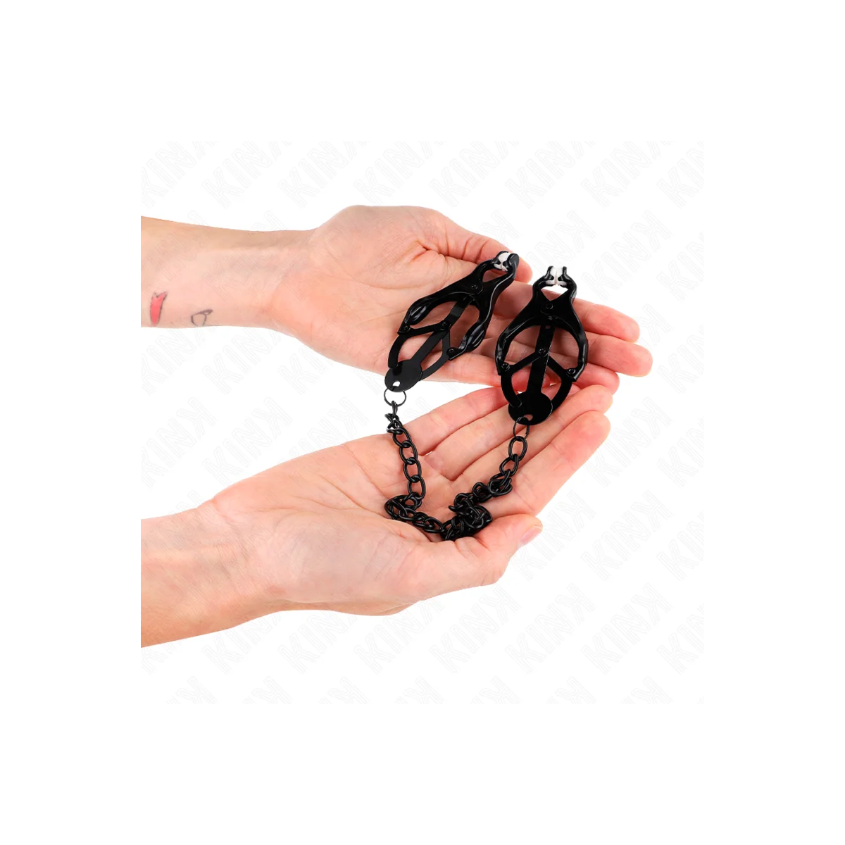Japanische Kleeblatt-Nippelklammern mit Kette Schwarz 30 cm von Kink Nipple Grip kaufen | Fesselliebe