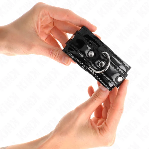 Glänzende Neopren-Handmanschetten Verstellbar 17-24 cm X 4,5 cm von Kink Wrist Restraint kaufen | Fesselliebe