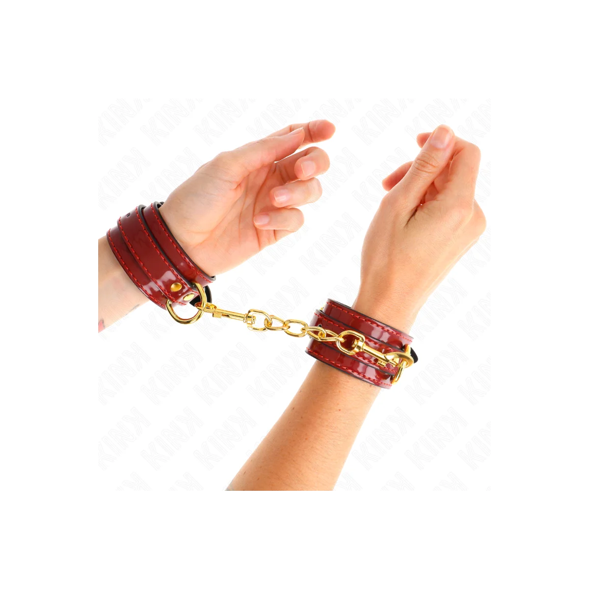 Joanna Angel Handgelenkmanschetten Rot Verstellbar mit Goldkette 16,5-26 cm X 4 cm von Kink Wrist Restraint kaufen | Fesselliebe