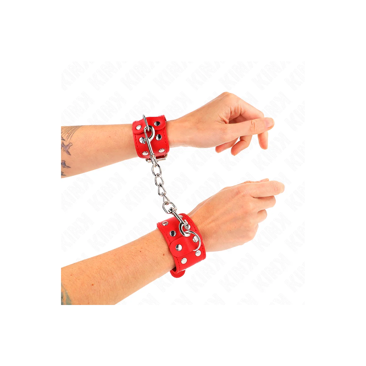 Armbänder mit Doppelter Reihe Verstellbarer Nieten Rot von Kink Wrist Restraint kaufen | Fesselliebe