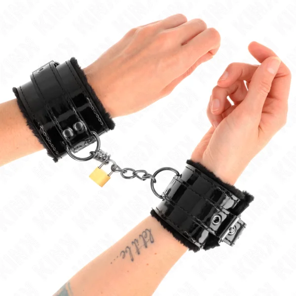 Leichte Handgelenksfesseln mit Kupferschloss, Verstellbar 17-29 cm X 5,5 cm von Kink Wrist Restraint kaufen | Fesselliebe