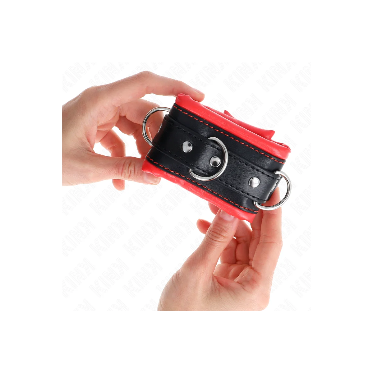 Schwere Handgelenksfesseln mit Rotem Pelzfutter, Verstellbar 20-30 cm X 6 cm von Kink Wrist Restraint kaufen | Fesselliebe