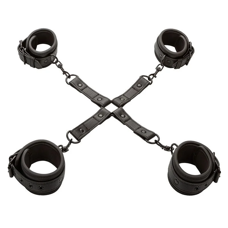 Nocturnal Hog Tie Connector Cuero Einstellbar Schwarz von Calexotics kaufen | Fesselliebe 2