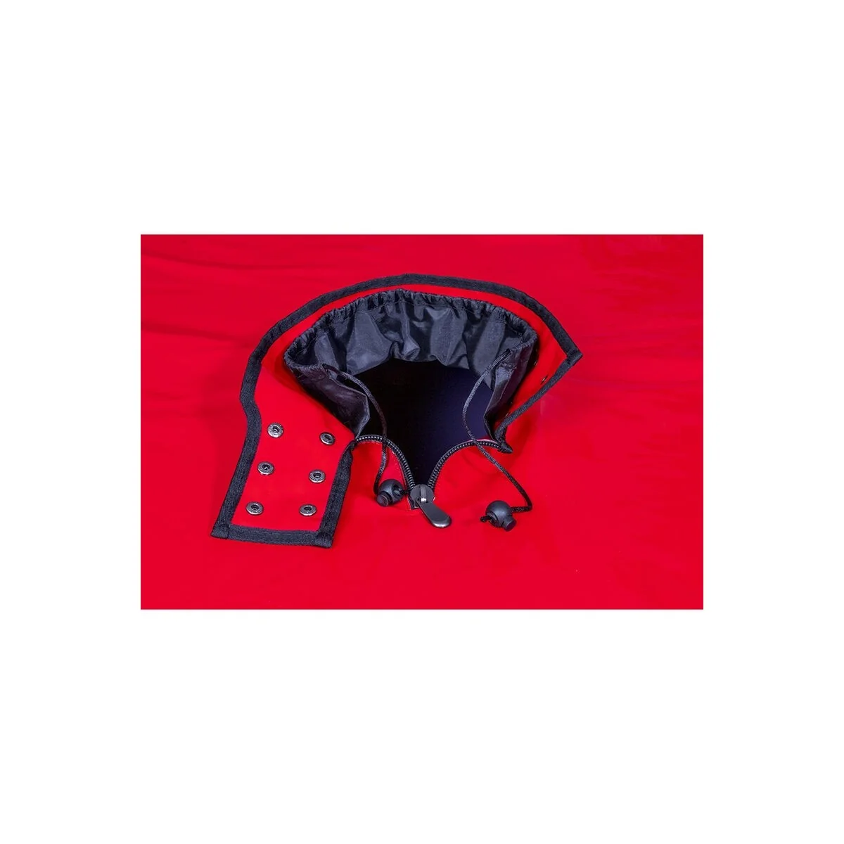 KINK CLUB CABIN SCANDALE SCHWARZ & ROT VON SECRET DOME