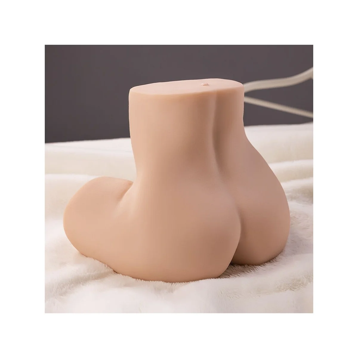 MAYA REALISTISCHER MASTURBATOR MIT SAUGFUNKTION FÜR VAGINA UND ANUS, VIBRATION UND SAUGFUNKTION, 4,5 KG VON XISE