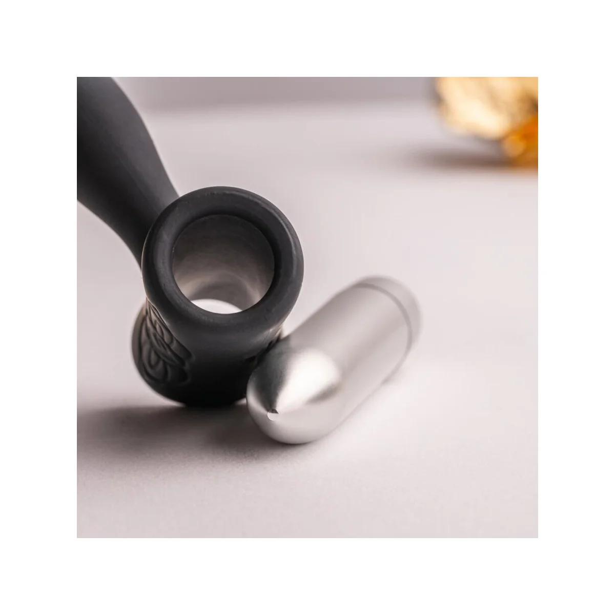 PETITE SENSATIONS TEAZER ANAL PLUG VIBRATOR SCHWARZ VON ROCKS-OFF