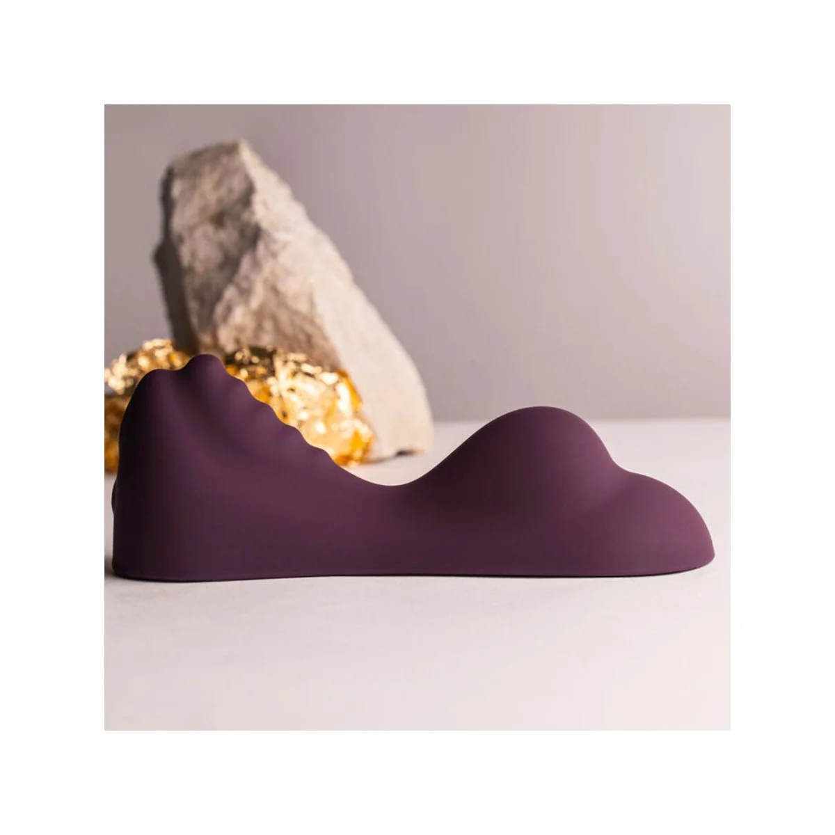 RUBY GLOW PURPLE SIT-ON VIBRATOR VON ROCKS-OFF