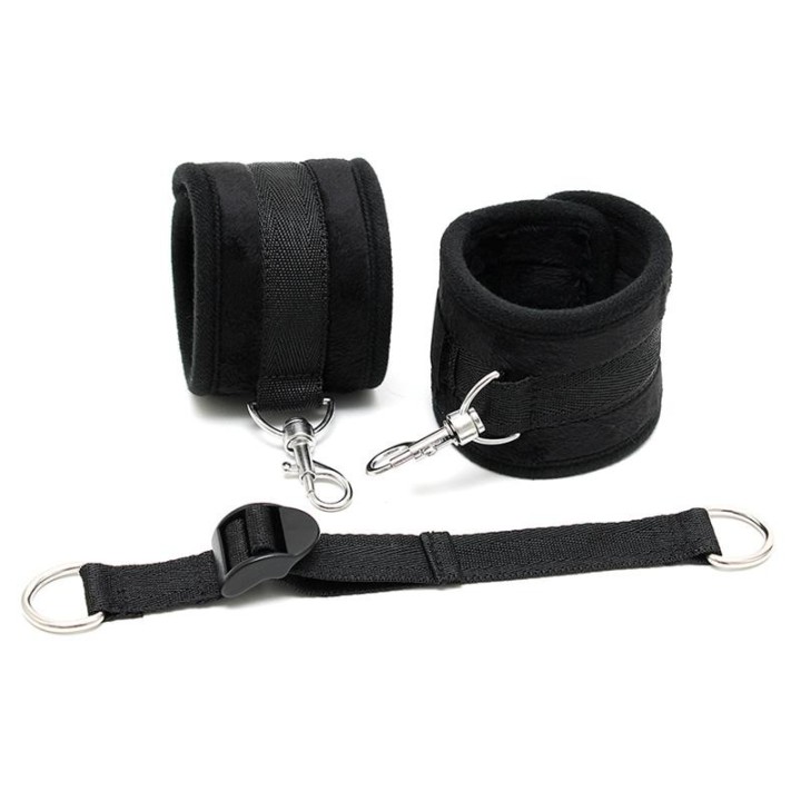 Fussfesseln mit Verstellbarem Spreizgurt von Bondage Play | Fesselliebe.de