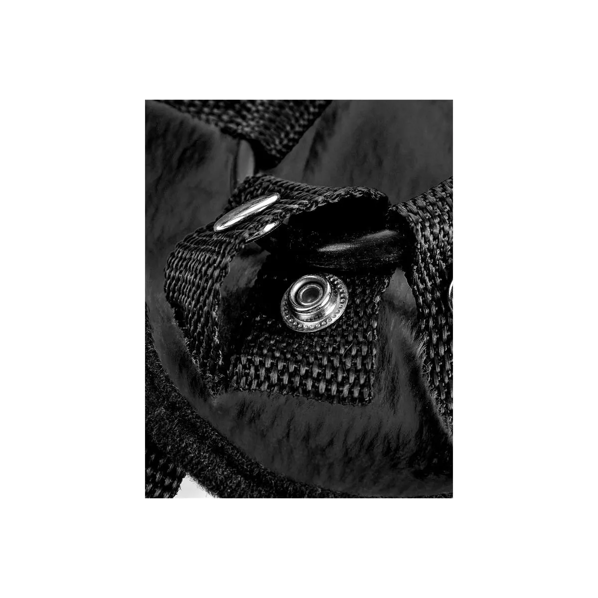 Vibrierender Plüsch-Harness Schwarz von Fetish Fantasy Harness | Fesselliebe.de