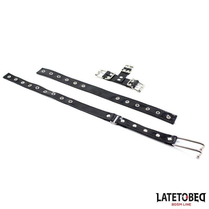 Nasenhaken mit Halsband von Latetobed BDSM Line | Fesselliebe.de