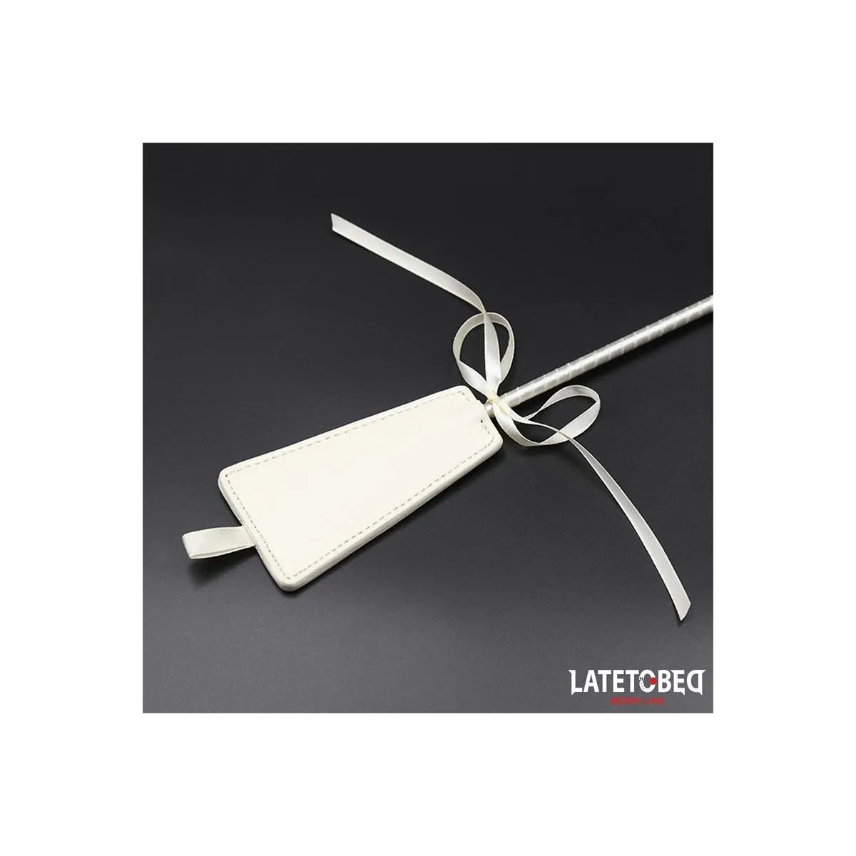 Bowknot-Feder-Kitzler-Paddel von Latetobed BDSM Line | Fesselliebe.de