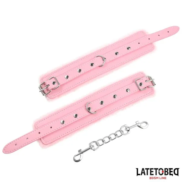 Premium-Handfesseln mit Fellfutter, Rosa von Latetobed BDSM Line | Fesselliebe.de