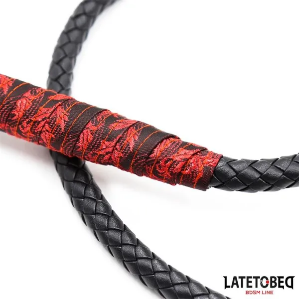Scandal Peitsche 110 cm von Latetobed BDSM Line | Fesselliebe.de