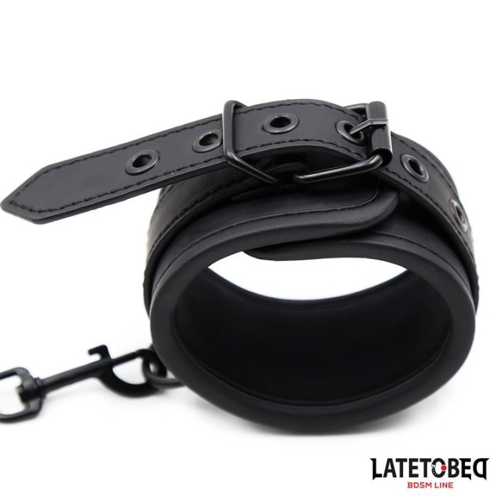 Neopren-Handfesseln, Schwarz von Latetobed BDSM Line | Fesselliebe.de