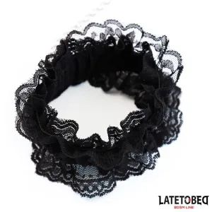 Elastische Fussfesseln aus Spitze Schwarz von Latetobed BDSM Line