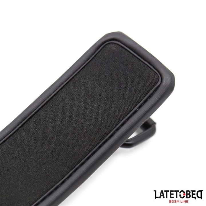 Handschellen Verstellbar Neopren Schwarz von Latetobed BDSM Line | Fesselliebe.de
