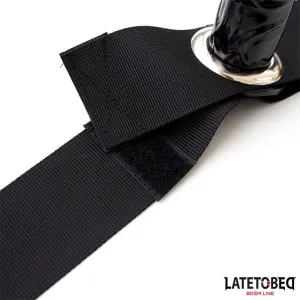 Kleiner Penis Verstellbar Schwarz von Latetobed BDSM Line