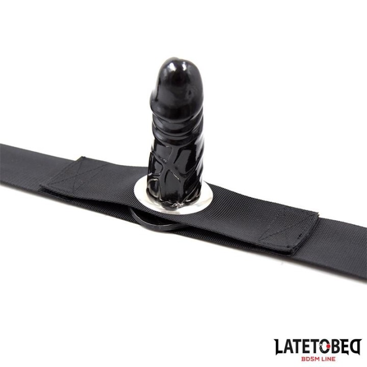 Kleiner Penis Verstellbar Schwarz von Latetobed BDSM Line | Fesselliebe.de