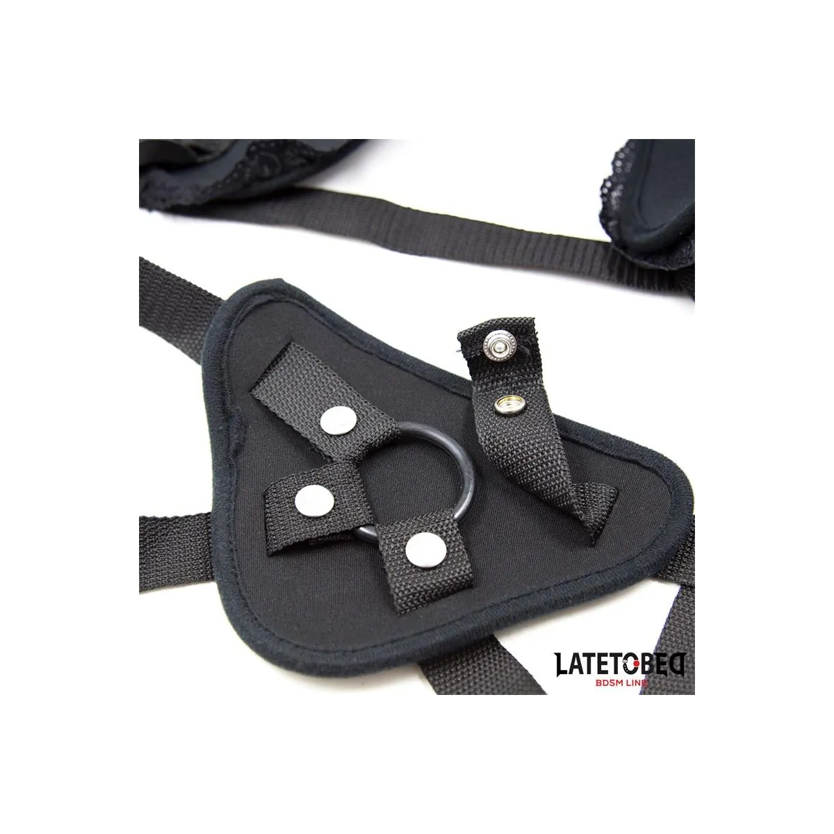 Spitzenrand-Umschnall-Dildo mit Silikonring von Latetobed BDSM Line | Fesselliebe.de