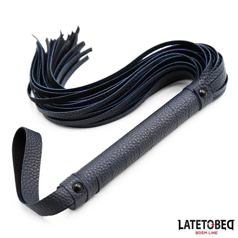 Dunkelblauer Flogger von Latetobed BDSM Line | Fesselliebe.de
