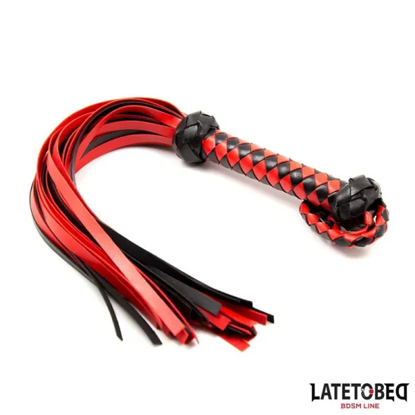 Gestreifter Stachel-Flogger Rot und Schwarz von Latetobed BDSM Line | Fesselliebe.de