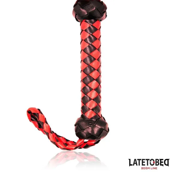 Gestreifter Stachel-Flogger Rot und Schwarz von Latetobed BDSM Line | Fesselliebe.de
